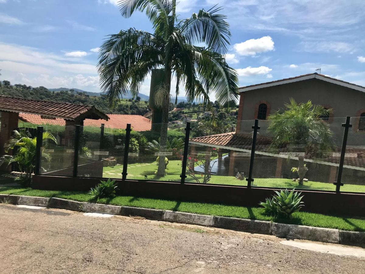 Chacara Tha&Thi Cond Fechado Wi Fi Spa E Pisc Aquececimento Solar Bom Jesus dos Perdoes Exterior photo